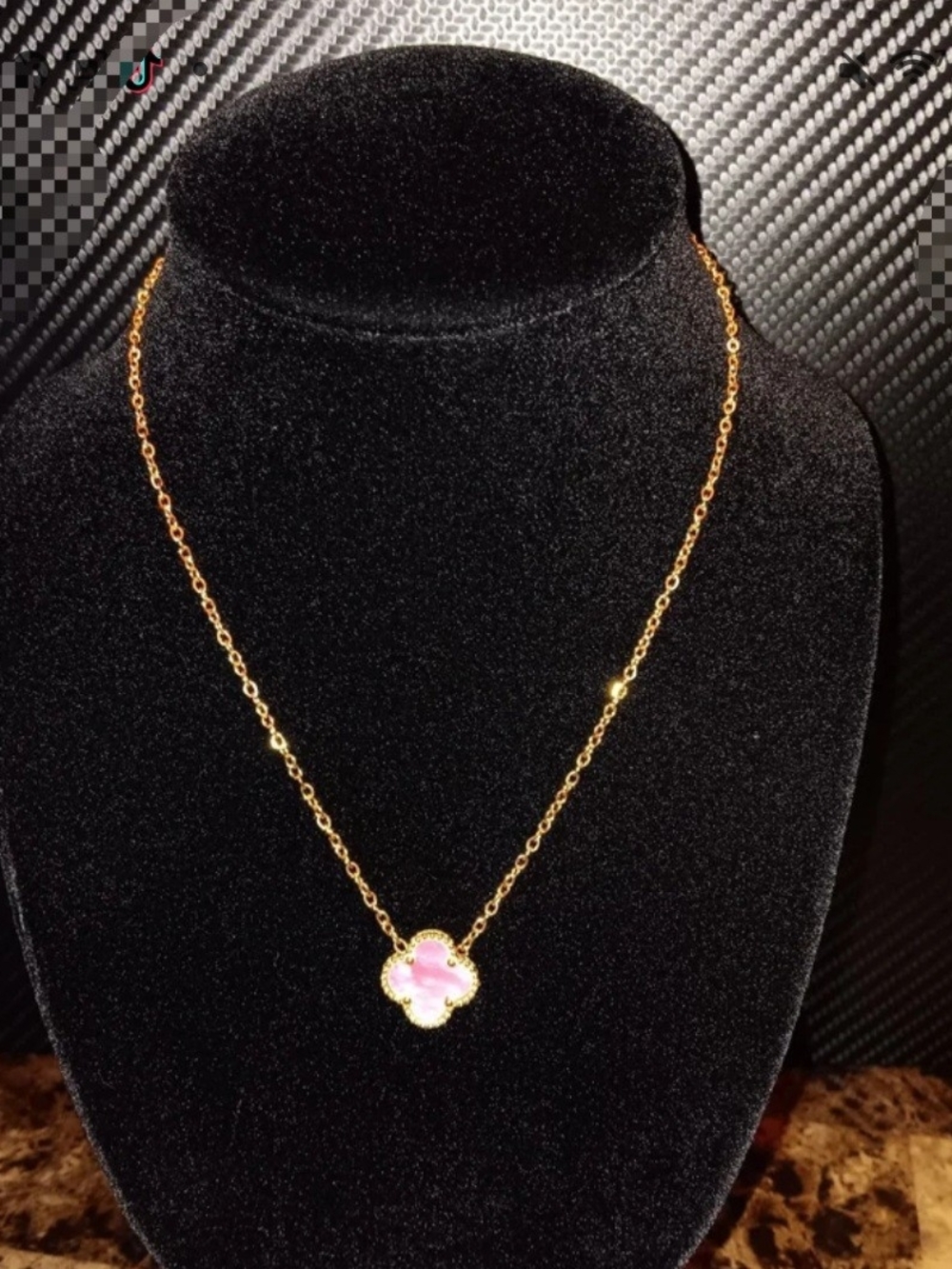 Gold Chain Necklace with Pink Clover Pendant